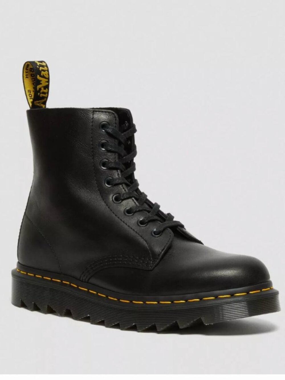 Dr Marten's 1460 Pascal Ziggy Leather Lace Up Boots in Black in Size 10